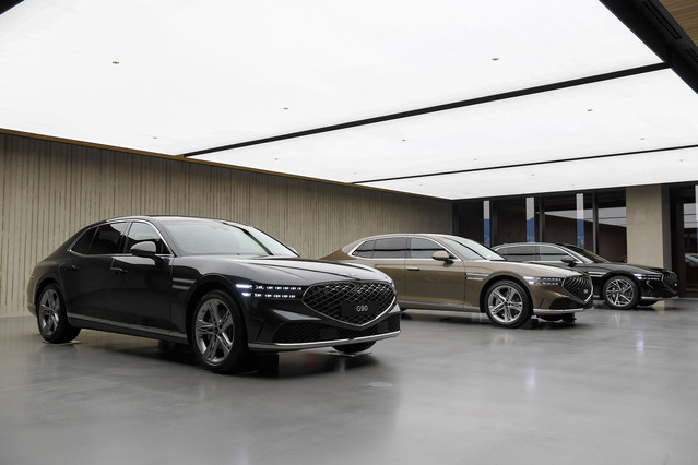 ▲ 제네시스 G90 모습. 한국타이어는 2015년 이후 제네시스에 타이어 공급을 하지 못하고 있다. ⓒ제네시스