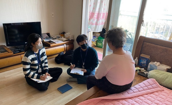 ▲ 대전 유성구 원신흥동이 오는 3월 31일까지  1인 노인 가구(65세 이상) 831명(‘23.1월 기준)을 대상으로 전수 조사에 나선다.ⓒ대전 유성구