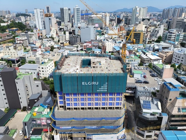 ▲ 광주 동구 소재 '문화전당역 엘크루 SI타워' 시공 현장. 220602 ⓒ대우조선해양건설