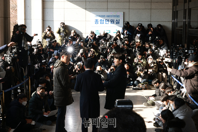 ▲ 이재명 더불어민주당 대표가 검찰 조사에 앞서 기자회견 중인 모습. ⓒ정상윤 기자