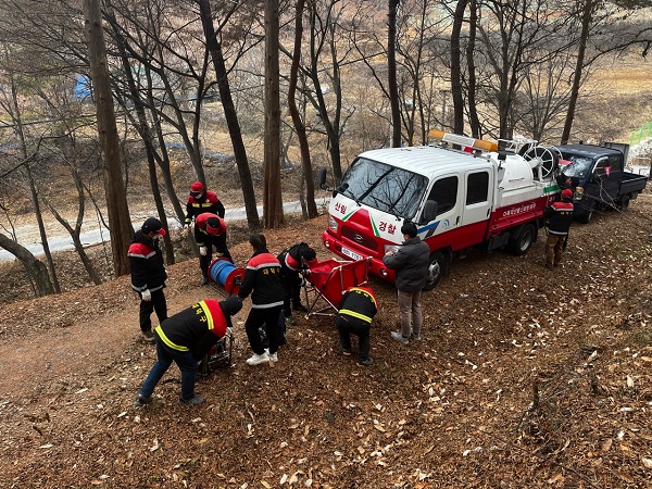 ▲ 대전시 5월 15일까지 산불취약지역에 산불감시원 215명을 배치해 운영하는‘산불 비상 체제’에 돌입한다.ⓒ대전시
