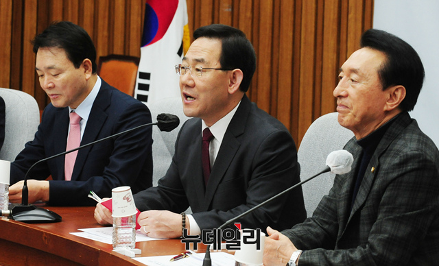 ▲ 주호영 국민의힘 원내대표가 31일 오전 국회에서 열린 원내대책회의에서 모두발언을 하고 있다.ⓒ이종현 기자