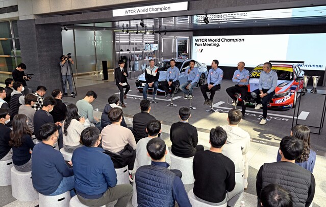 ▲ 서울 양재동 본사 1층에서 임직원 대상 '드라이버와의 만남' 현장 ⓒ현대차