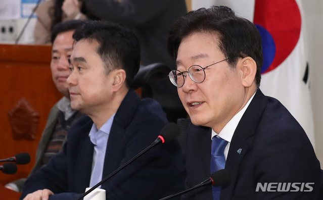 ▲ 이재명 더불어민주당 대표가 지난달 31일 오후 서울 여의도 국회의원회관에서 열린 민주당의 길 1차 토론회 '민심으로 보는 민주당의 길'에 참석해 인사말을 하고 있다. ⓒ뉴시스