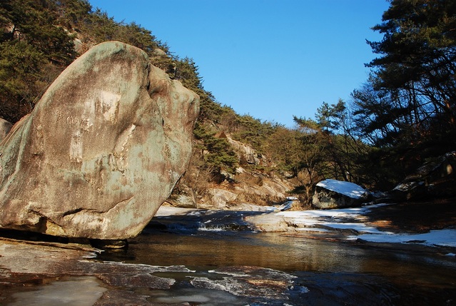 ▲ 신선이 숨어 살았다는 제9곡 은선암.ⓒ진경수 山 애호가