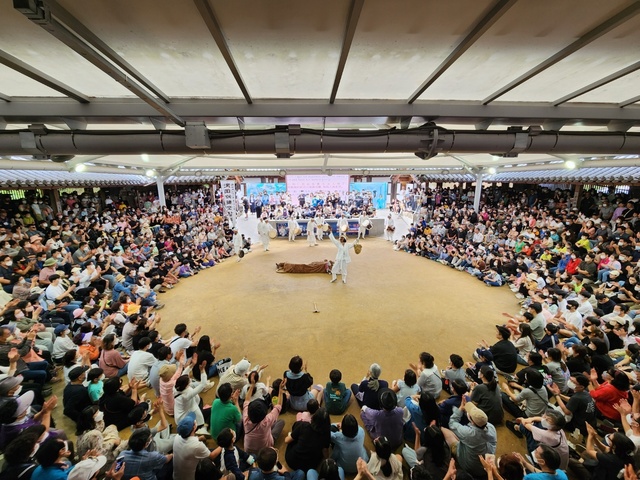 ▲ K컬처관광이벤트인 안동탈춤축제.ⓒ경북도