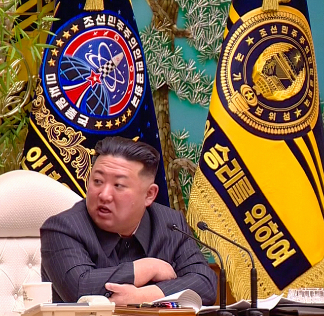 ▲ 김정은 북한 국무위원장이 지난 6일 평양 노동당 중앙위원회 청사에서 당중앙군사위 확대회의를 주재하고 있다. ⓒ연합뉴스