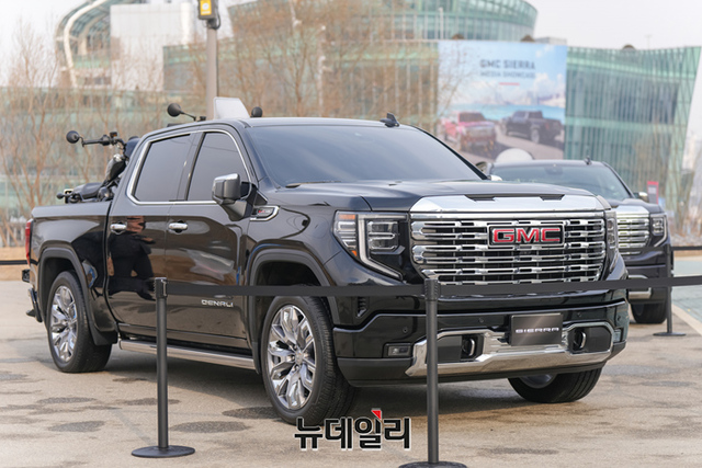 ▲ GMC 시에라가 계약 이틀만에 첫 선적 물량이 완판됐다. ⓒ뉴데일리DB