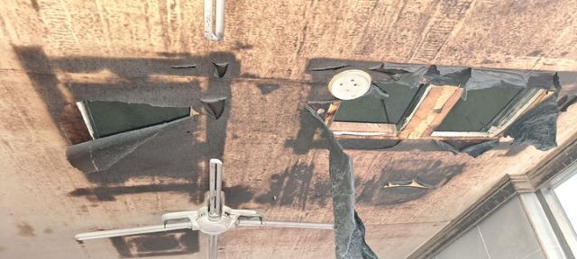 ▲ 15일 오전 10시 17분쯤 충북 제천시 화산동의 3층짜리 발달장애인 주간활동센터에서 LP가스 폭발로 추정되는 사고가 발생했다.ⓒ제천소방서