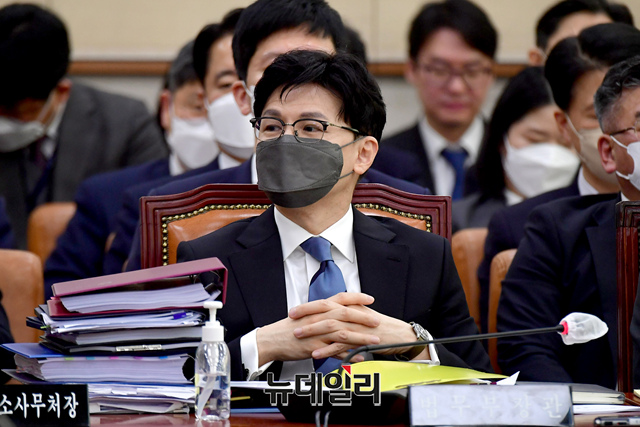 한동훈 법무부 장관이 15일 국회에서 열린 법제사법위원회 전체회의에 출석했다.ⓒ이종현 기자
