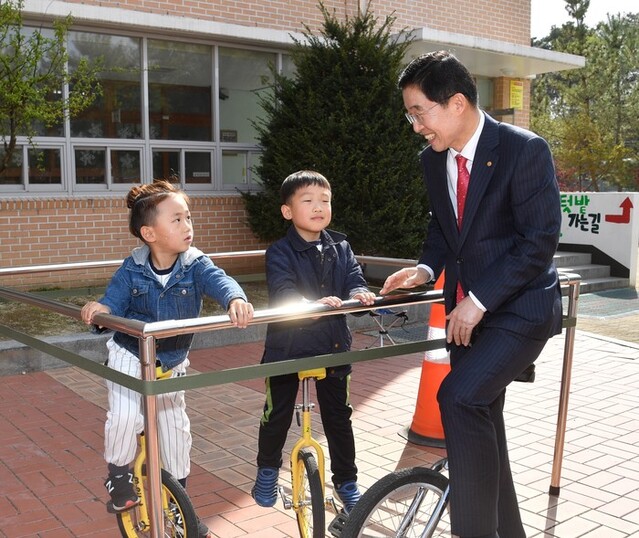 ▲ 경북교육청(교육감 임종식)은 학교안전사고 피해 당사자와 그 가족에 대한 조속한 심리적 안정과 학교와 사회로의 조기 복귀 및 일상 회복을 위해 상담 및 심리 치료비를 지원한다.ⓒ경북교육청