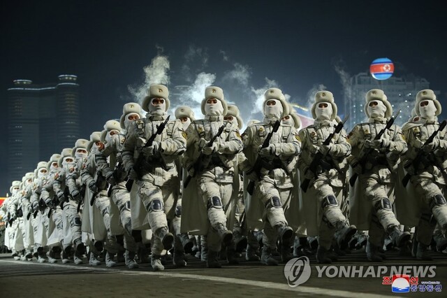 ▲ 북한이 건군절(인민군 창건일) 75주년인 지난 8일 평양 김일성광장에서 열병식을 개최했다. ⓒ연합뉴스