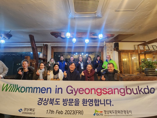 ▲ 경북문화관광공사는 지난 16일 독일 주요 여행업 관계자 등 12명을 경북으로 초청해 환승 관광 팸투어를 진행했다.ⓒ경북관광공사