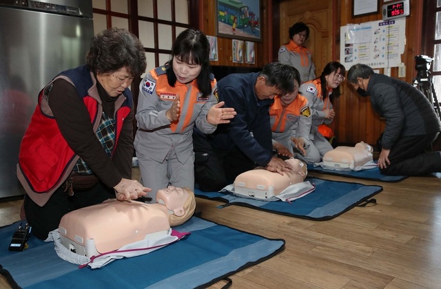 ▲ 심폐소생술 교육장면.ⓒ충남소방본부