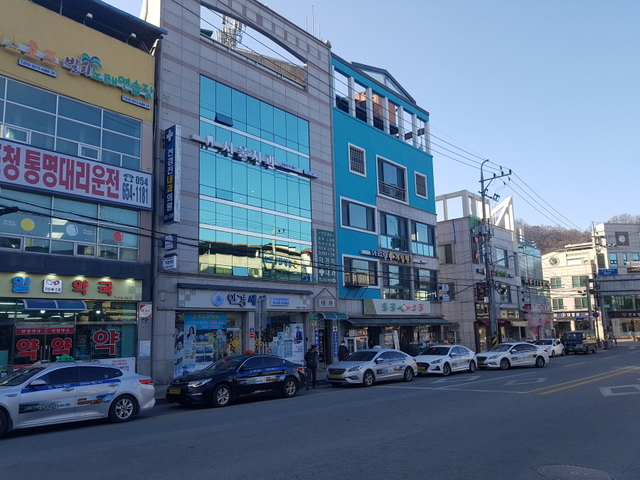 ▲ 예천군(군수 김학동)은 올해 깨끗한 도시 미관과 안전한 정주 환경 조성을 위해 간판개선사업에 6억 원의 예산을 투입한다.ⓒ예천군