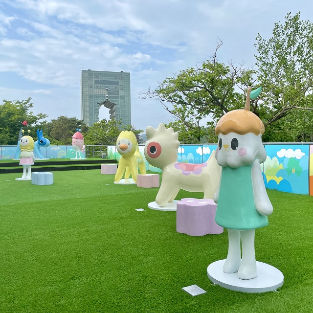 ▲ 지난해 진시된 홍지민 작가의 캐릭터 조형물.ⓒ경주엑스포