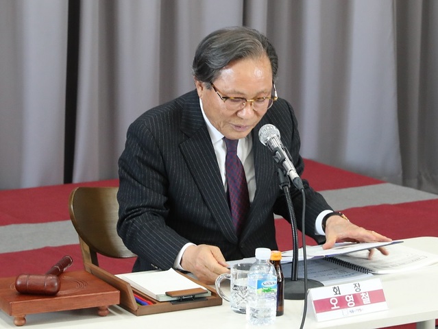 ▲ 오영철 세종시체육회장이 지난 2일 세종포스트빌딩 회의실에서 첫 이사회를 주재하고 있다.ⓒ세종시체육회