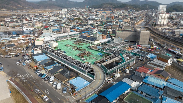 ▲ 재건축사업을 진행하는 영덕시장 전경.ⓒ영덕군