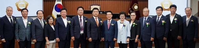 ▲ 충남 논산시의회가 오는 22일부터 24일까지 사흘간 일정으로 제241회 임시회를 연다. 논산시의원.ⓒ논산시의회 홈피 캡처