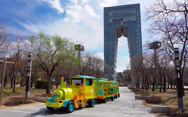 ▲ 경주엑스포대공원 새마을관람열차.ⓒ경주엑스포