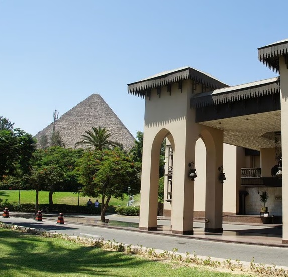 ▲ 3국 수뇌가 회담한 카이로 근교의 메나 하우스. ⓒ조선일보DB