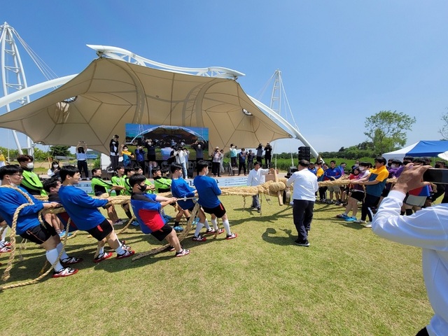 ▲ 2022년 충남 당진 기지시줄다리기축제 중 줄다리기 경기 장면.ⓒ당진시