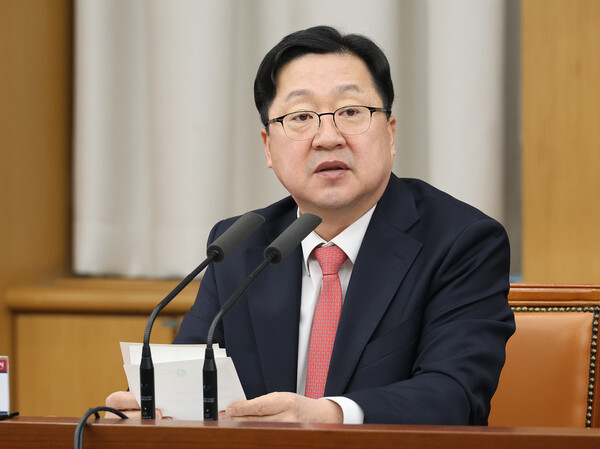▲ 이장우시장이 20일 “유능한 조직은 사업정책을 잘 결정하는 것을 넘어 실현하는 능력을 발휘하는 것으로 아무리 좋은 아이디어와 전략이 있어도 실현하지 않으면 무용지물이 될 것이다”고 강조했다.ⓒ대전시