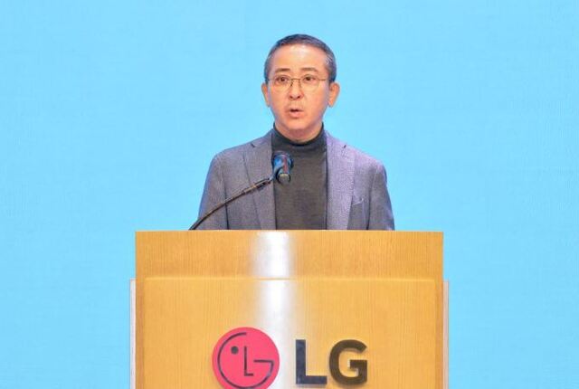 ▲ LG에너지솔루션 제3기 정기주주총회에서 LG에너지솔루션 CEO 권영수 부회장이 인사말을 하고있다. ⓒLG에너지솔루션 제공