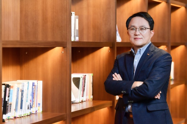 ▲ 27일 SK아이이테크놀로지 제 4기 정기 주주총회에서 신임 대표이사로 선임된 김철중 사장. ⓒSK아이이테크놀로지 제공