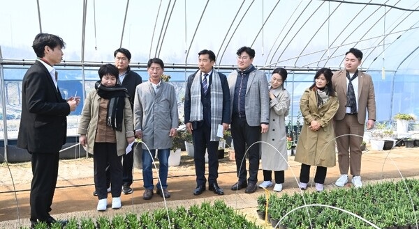 ▲ 대덕구의회가 27일 제268회 임시회 의정활동의 하나로 지역 주요 사업장인 한국수자원공사 대청댐지사 등에 대한 현장 방문을 진행했다.ⓒ대덕구의회