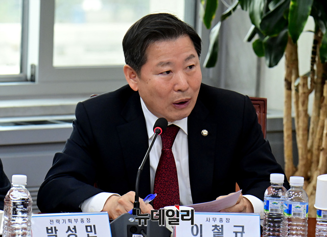 ▲ 이철규 국민의힘 사무총장이 지난 16일 오후 국회에서 열린 최고위원회의에서 발언을 하고 있다. ⓒ이종현 기자