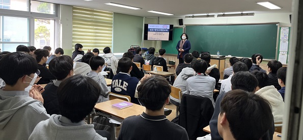 ▲ 부여군이 오는 9월 11일까지 관내 7개 중고등학교 학생 약 760명을 대상으로 성 매개 예방 교육을 진행 중이다.ⓒ부여군