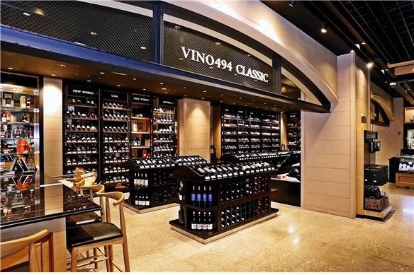 ▲ 서울 갤러리아명품관 직영 와인 매장 '비노494'.ⓒ한화갤러리아