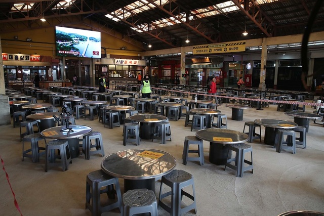 ▲ 1일 재개장한 예산장터.ⓒ충남도