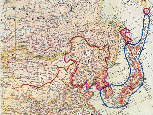 ▲ 1945년 8월12일 새벽, 백악관 별채 3부조정위원회 지시에 따라 본스틸 대령이 30분만에 그렸다는 38선 표시 지도.(자료사진)