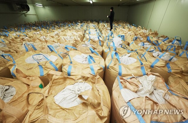 ▲ 경기도 용인시농협쌀조합공동사업법인 저온저장고에 보관 중인 쌀.ⓒ연합뉴스