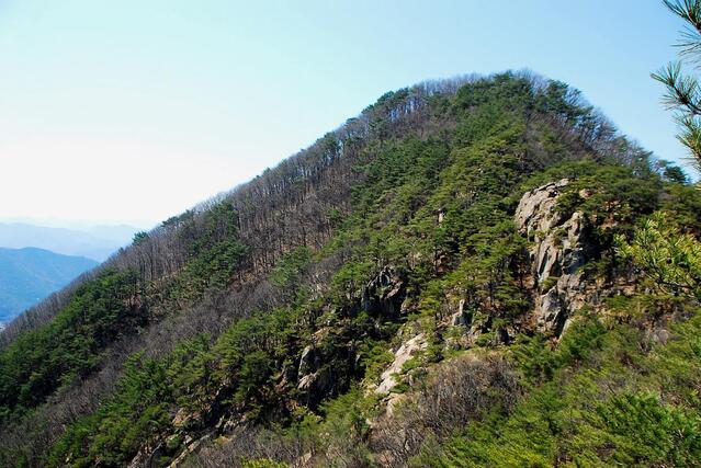 ▲ 636봉에서 바라본 조봉산.ⓒ진경수 山 애호가