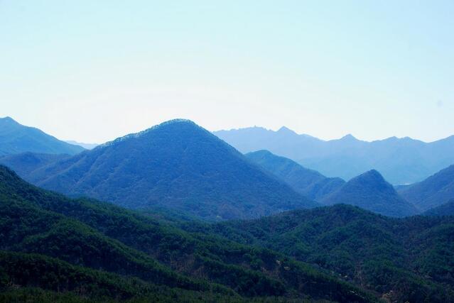 ▲ 조망바위에서 바라본 속리산 능선들.ⓒ진경수 山 애호가