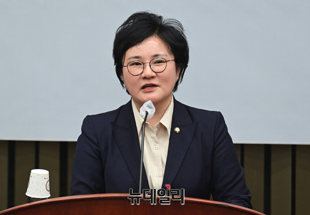 ▲ 조수진 국민의힘 최고위원이 지난달 10일 오전 국회에서 열린 정책의원총회에 참석해 모두발언을 하고 있다.ⓒ이종현 기자