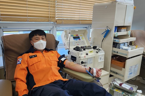 ▲ 대전 소방 헌혈동호회 ‘나누리 동우회가 지난 8일 은행동 헌혈의 집에서 사랑의 119 헌혈행사 가져졌다.ⓒ대전시