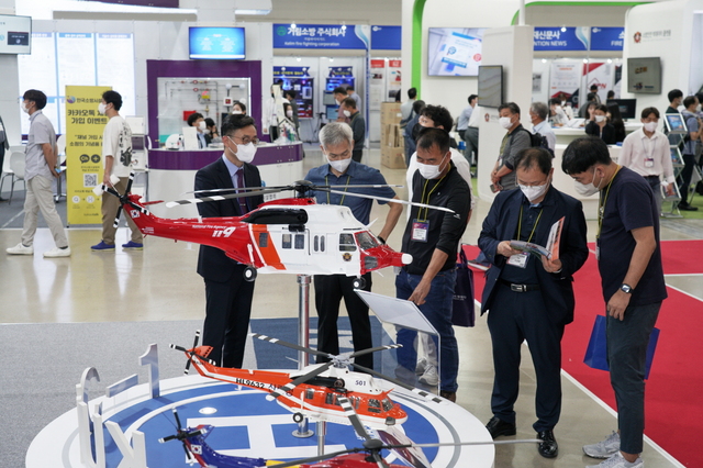 ▲ 이번 박람회는 ‘新성장 소방산업 新동력 미래산업’이라는 주제로 역대 최대 규모인 20,000㎡로 개최된다. 사진은 지난해 행사 장면.ⓒ엑스코