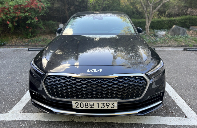 ▲ 기존 모델에 비해 디자인은 다소 스포티해졌다. ⓒ김재홍 기자