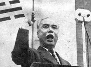 ▲ 미남 여운형은 체격도 언변도 좋아 남녀 청년들에게 인기가 높았다. 건국준비위원회를 조직해나가는 여운형이 연설하는 모습. 남다른 열정과 어퍼컷 주먹질이 청중을 휘어잡았다고 한다.(자료사진)