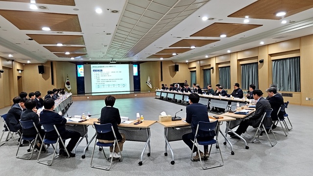 ▲ 김천시(시장 김충섭)는 지난 13일 시청 3층 강당에서 2023년 정부 합동 평가(시군 평가) 추진계획 보고회를 가졌다.ⓒ김천시