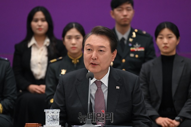 ▲ 윤석열 대통령이 지난 5일 청와대 영빈관에서 열린 제2차 국정과제점검회의를 주재하고 있다.ⓒ대통령실 제공