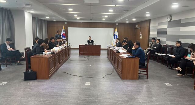 ▲ 경북도는 새로운 지방 시대의 핵심공약 사업이자 경북도정 최우선 과제인 ‘대구경북신공항’을 중남부권의 항공물류허브로 육성하기 위한 ‘대구경북신공항 공동합의문 태스크포스팀(TF)’을 구성했다.ⓒ경북도