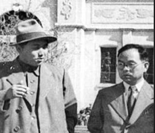 ▲ 김일성과 박헌영(오른쪽)은 1945년 10월8일 개성 부근 소련군 38선경비사령부에서 로마넹코가 처음 만나게 해줬다. 박헌영을 굴복시키기 위해서.(사진은 1948년 4월 김구가 참석했던 평양의 남북정당연석회의때)