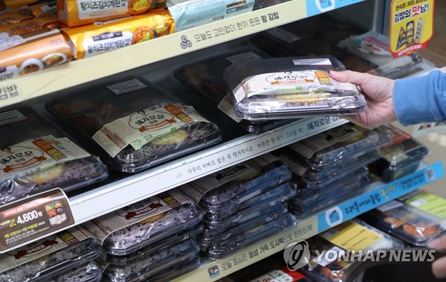 ▲ 고물가로 인해 편의점 도시락으로 점심을 해결하려는 소비자들이 늘고 있다.ⓒ연합뉴스