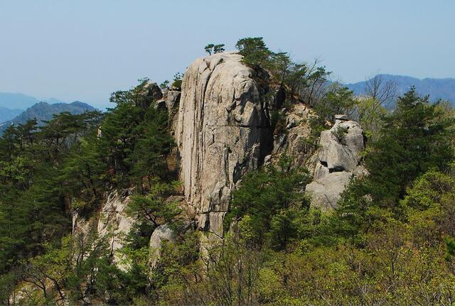 ▲ 투구봉.ⓒ진경수 山 애호가