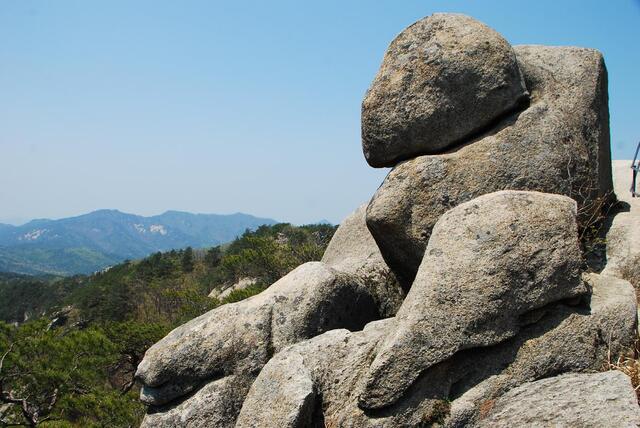 ▲ 외계인 바위.ⓒ진경수 山 애호가